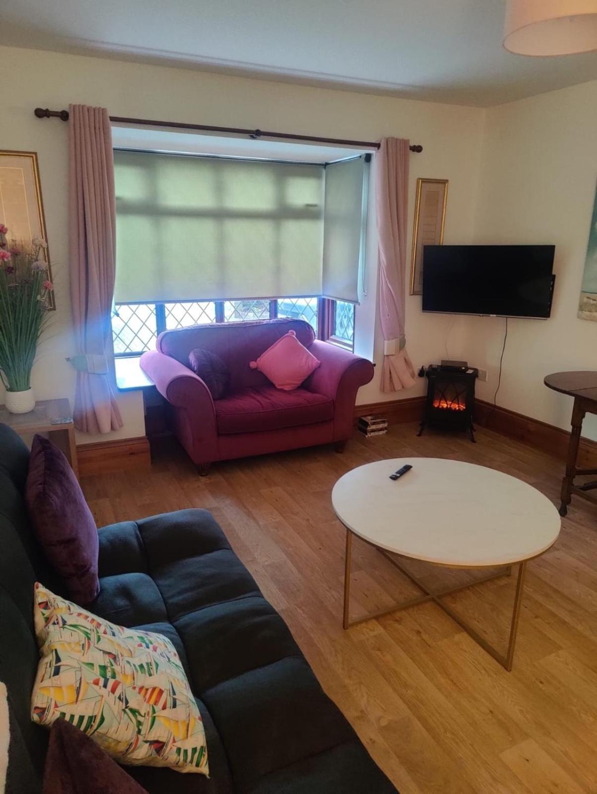 Beautiful Bexhill Cottage With Garden 3 Mins Walk To Beach Ngoại thất bức ảnh